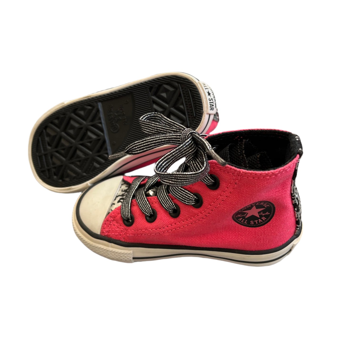 UK 6 Converse high tops