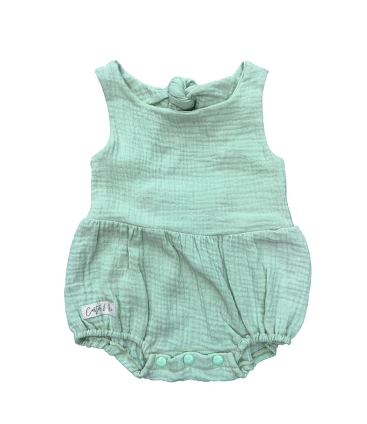 6-9M Muslin romper with back tie - Carter & Me